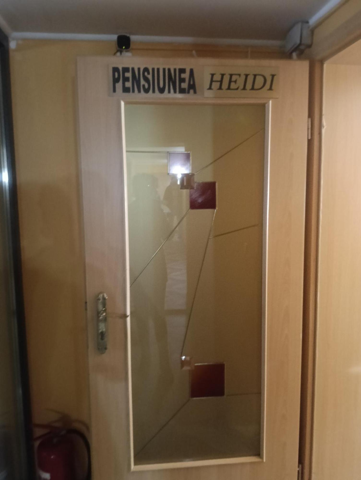 Casa Heidi Hotell Timişoara Exteriör bild