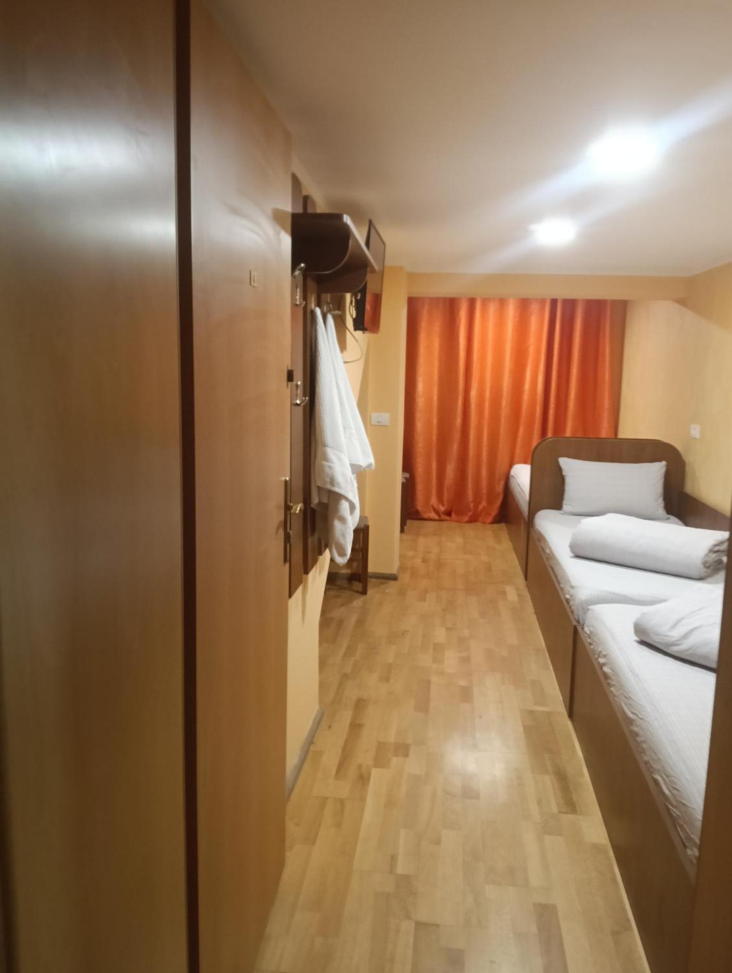 Casa Heidi Hotell Timişoara Rum bild