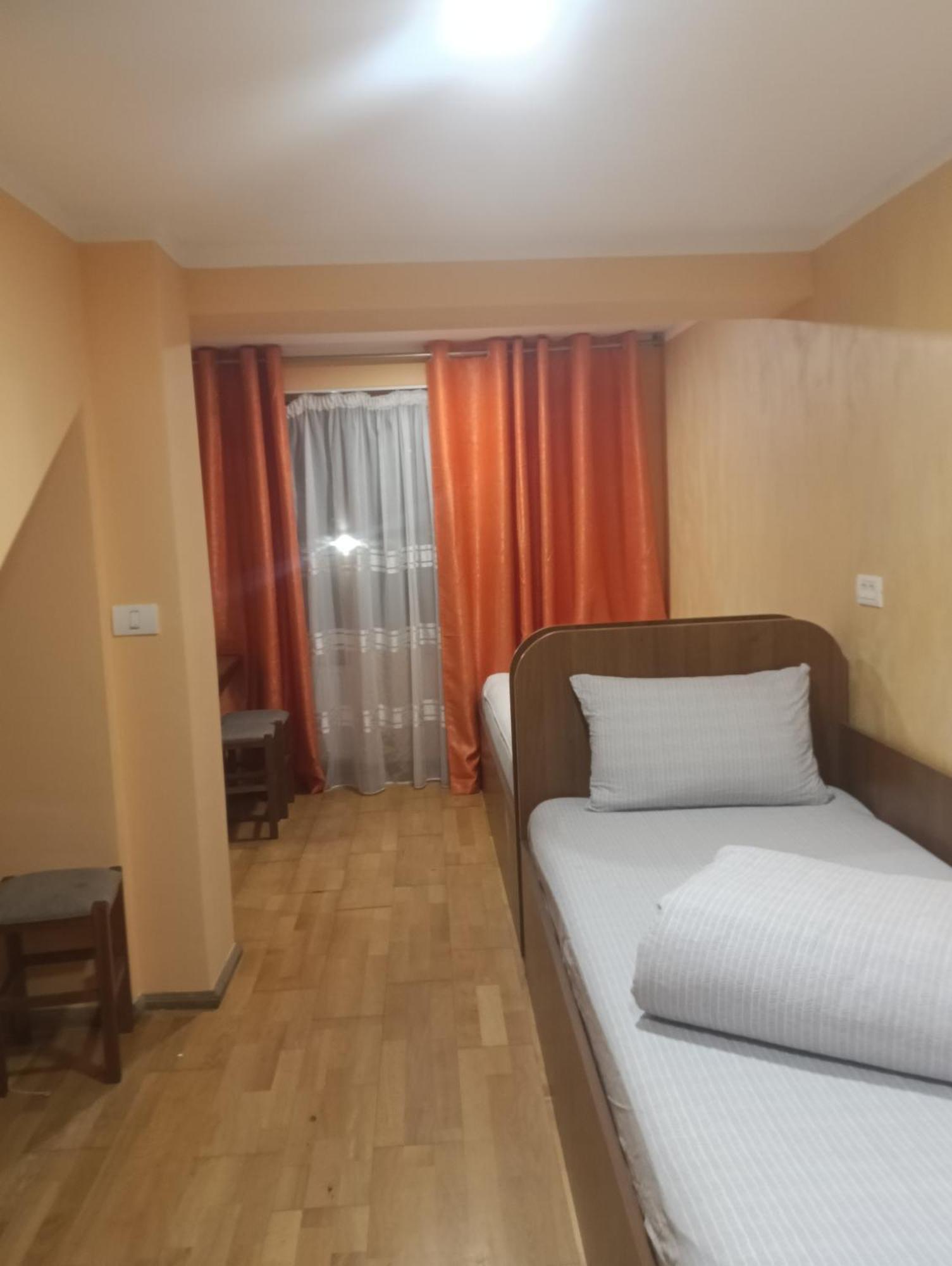 Casa Heidi Hotell Timişoara Rum bild